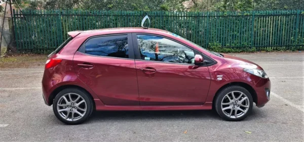 MAZDA 2 Venture Edition 1.3 Petrol 2012 5dr *1 Year Warranty* ULEZ Free - Image 14